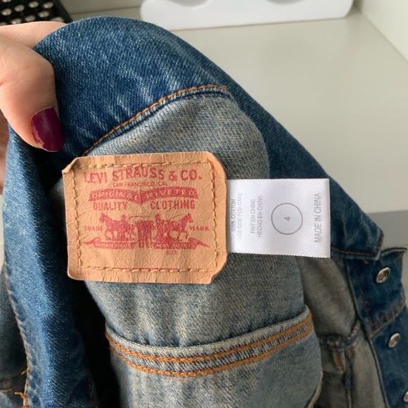 LEVI’S Trucker Denim Classic Snap Jacket Medium Wash Toddler Size 4T EUC - Picture 6 of 16